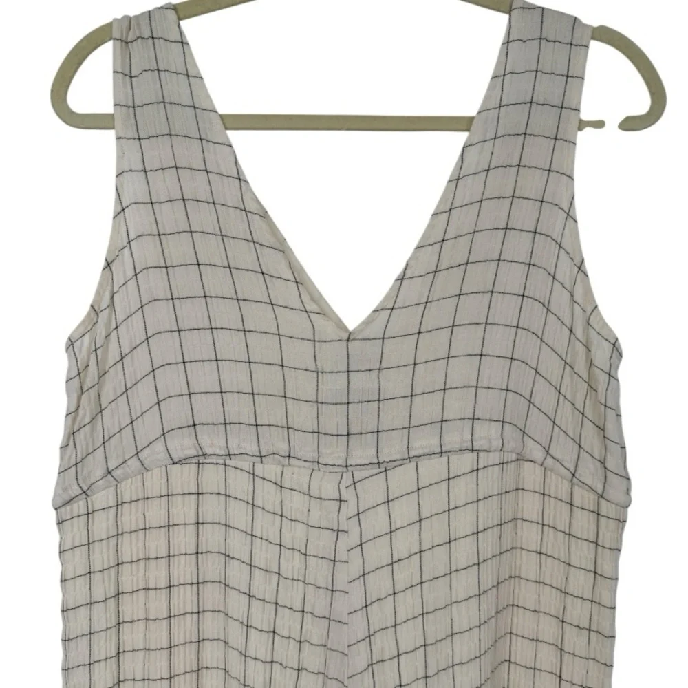 Urban Outfitters Breezy Plunging Wide Leg Sleeveless Babydoll Jumpsuit Size XS